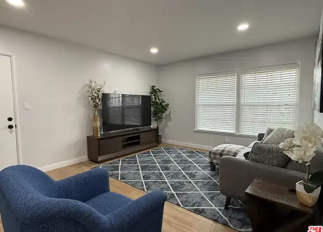 Property at 3310 W 77th St #1, Los Angeles, CA, 90043, 1 bed, 1 bath, [object Object]