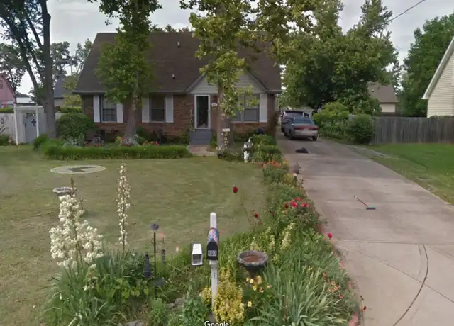 Property at 407 Newman Dr, Clarksville, TN, 37042, 4 beds, 2 baths, [object Object]