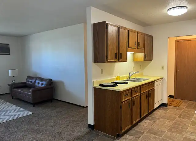 Property at 2414 17th St S Unit 105, Fargo, ND, 58103, 2 beds, 1 bath, [object Object]