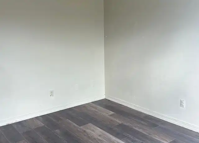 Property at 5705 E Texas St, Bossier City, LA, 71111, 1 bed, 1 bath, [object Object]