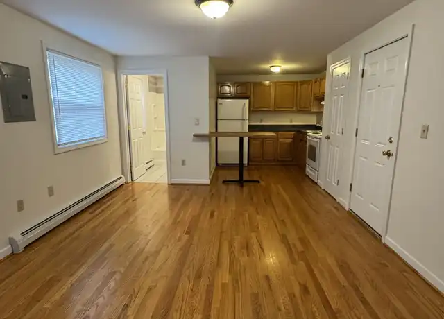 Property at 90 Kibbe St, Hartford, CT, 06106, 0 beds, 1 bath, [object Object]