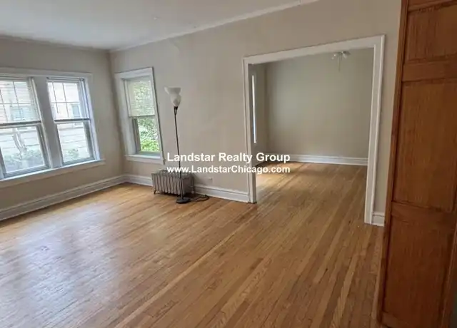 Property at 910 Reba Pl, Evanston, IL, 60202, 1 bed, 1 bath, [object Object]