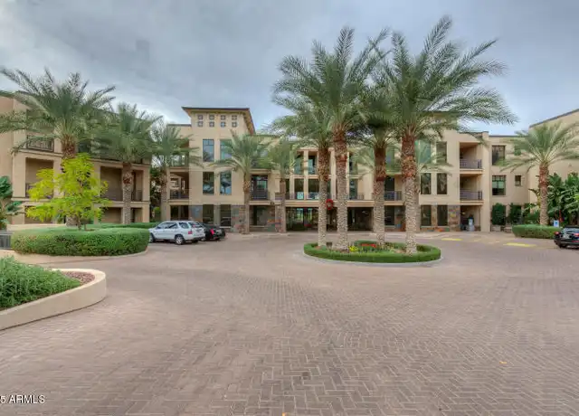 Property at 8 Biltmore Estates Dr Unit 213, Phoenix, AZ, 85016, 3 beds, 2.5 baths, [object Object]