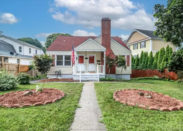 Property at 134 Osborne St Unit 1, Danbury, CT, 06810, 3 beds, 1 bath, [object Object]