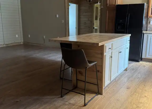 Property at 194 Swamp Rd, Durham, ME, 04222, 2 beds, 1 bath, [object Object]