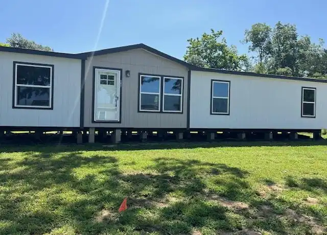 Property at 626 Kevin St, Mineola, TX, 75773, 4 beds, 2 baths, [object Object]