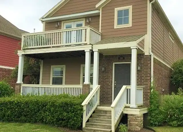 Property at 721 N Rupple Rd, Fayetteville, AR, 72704, 3 beds, 2.5 baths, [object Object]