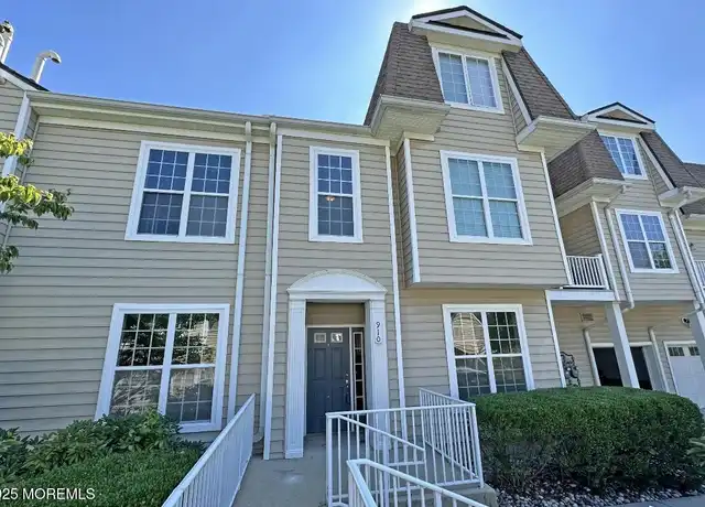 Property at 910 Abby Rd, Middletown, NJ, 07748, 4 beds, 2.5 baths, [object Object]