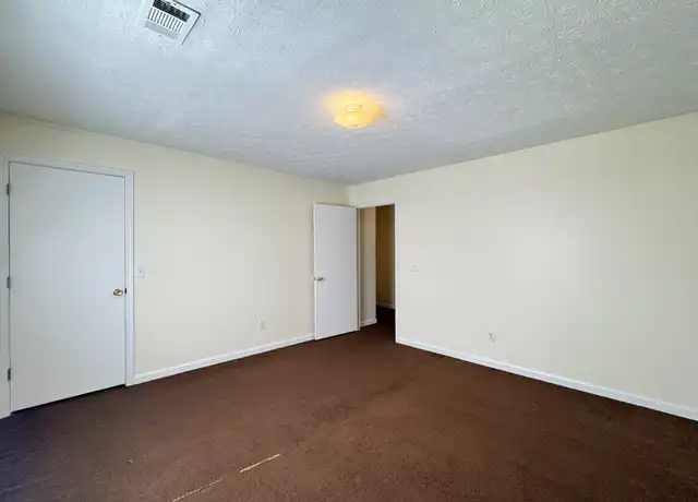 Property at 5235 Crystal Ct Unit D, Columbus, GA, 31907, 2 beds, 1.5 baths, [object Object]