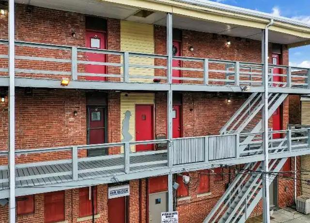 Property at 725 Broadway Ave, McKees Rocks, PA, 15136, 2 beds, 1 bath, [object Object]
