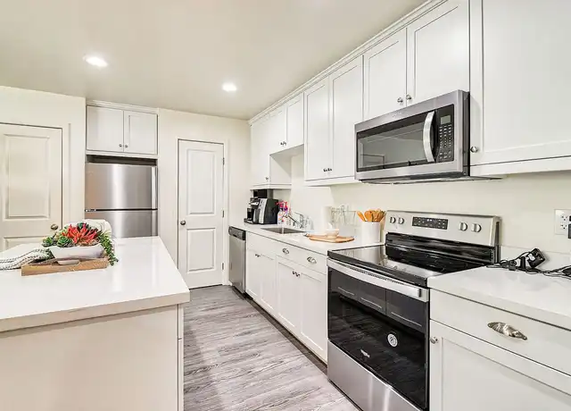 Property at La Jolla Terrace - 4178 Decoro St, San Diego, CA, 92122, 1-2 bed, 1 bath, [object Object]
