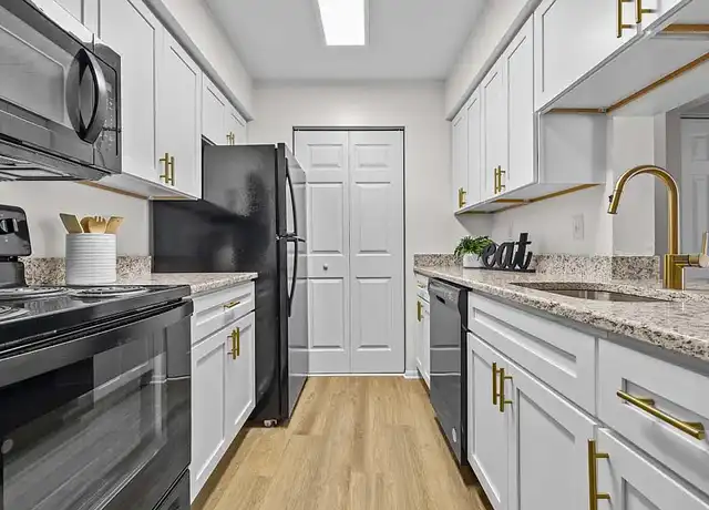 Property at Runaway Bay Apartment Homes - 100 Runaway Bay Dr, Virginia Beach, VA, 23452, 1-2 bed, 1-2 bath, [object Object]