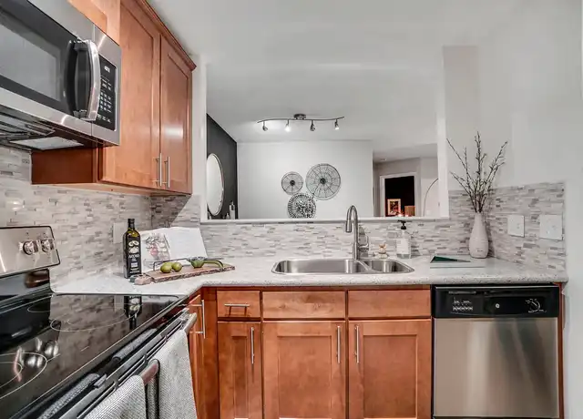 Property at TGM Park Meadows - 10 Lincoln Meadows Dr, Schaumburg, IL, 60173, 1-2 bed, 1-2 bath, [object Object]