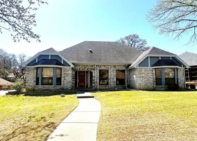 Property at 812 Newport Rd, Fort Worth, TX, 76120, 4 beds, 2.5 baths, [object Object]