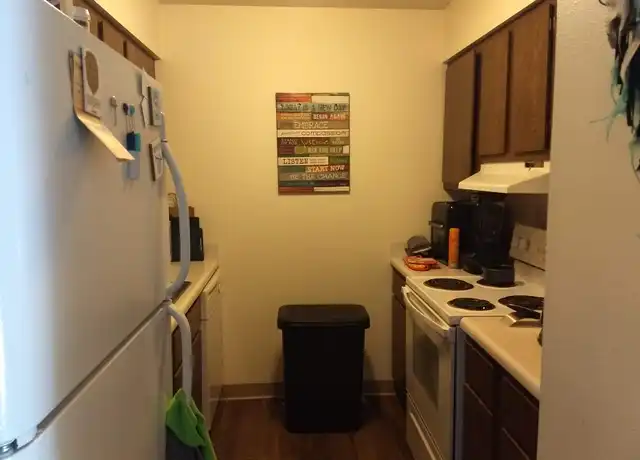 Property at 2905 Winsor Dr Unit 113, Eau Claire, WI, 54703, 2 beds, 1 bath, [object Object]