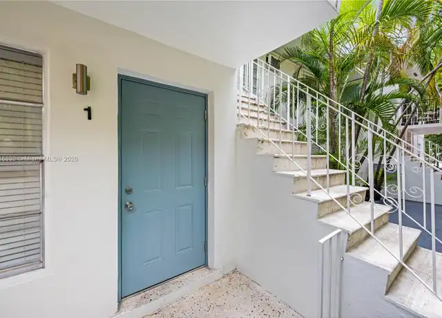 Property at 858 SW 2nd St Unit 1, Miami, FL, 33130, 2 beds, 1 bath, [object Object]