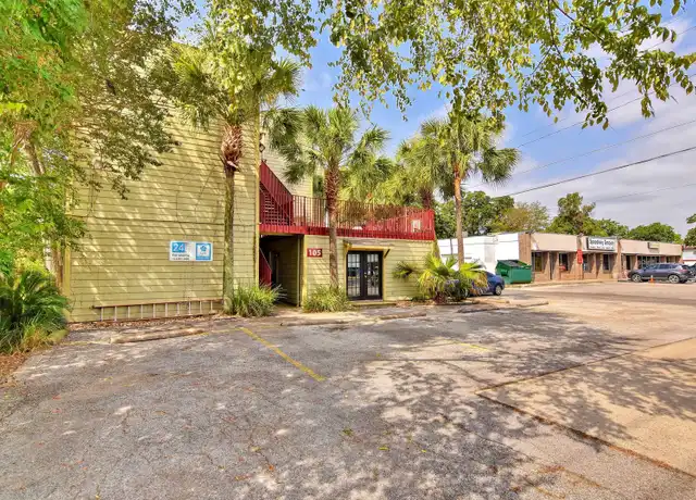 Property at 105 E 38th St Unit 100, Austin, TX, 78705, 0 beds, 1 bath, [object Object]
