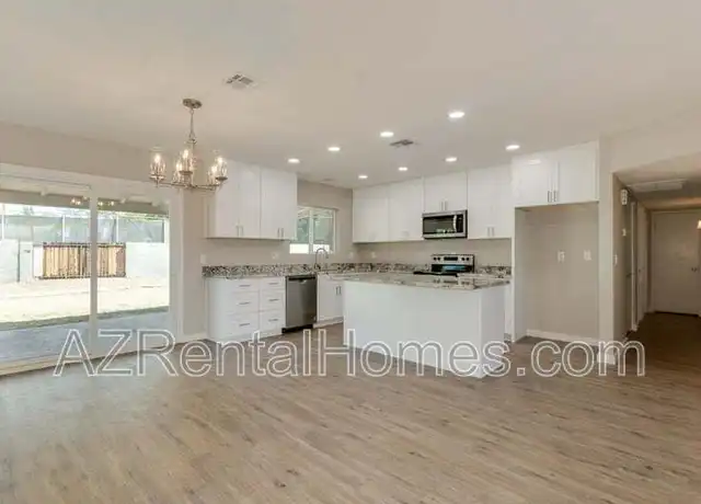 Property at 1112 W Dragoon Ave, Mesa, AZ, 85210, 3 beds, 2 baths, [object Object]