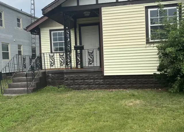 Property at 2917 Hartzer St, South Bend, IN, 46628, 3 beds, 1 bath, [object Object]