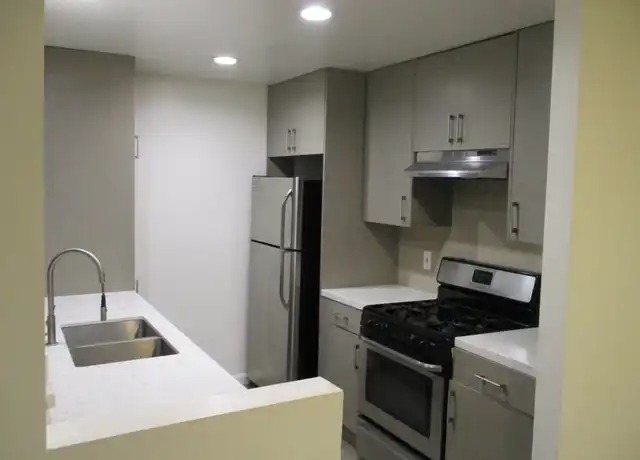 Property at 3625 Glendon Ave Unit 206, Los Angeles, CA, 90034, 1 bed, 1 bath, [object Object]