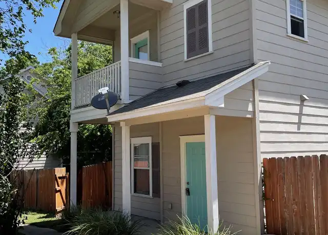 Property at 1907 E 13th St Unit B, Austin, TX, 78702, 2 beds, 1.5 baths, [object Object]