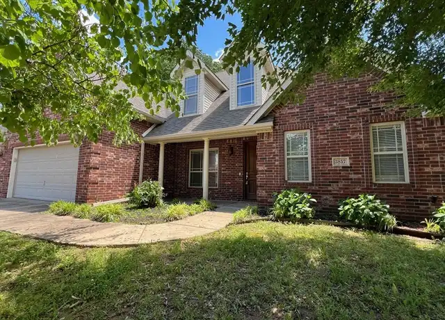 Property at 3857 W Edgewater Dr, Fayetteville, AR, 72704, 3 beds, 2.5 baths, [object Object]