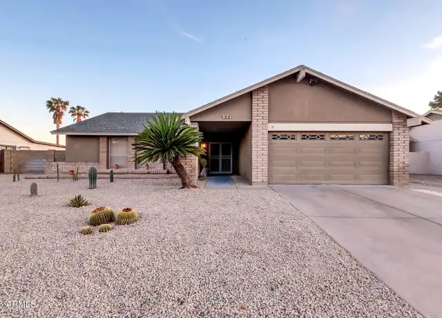 Property at 821 E Hackamore St, Mesa, AZ, 85203, 3 beds, 2 baths, [object Object]