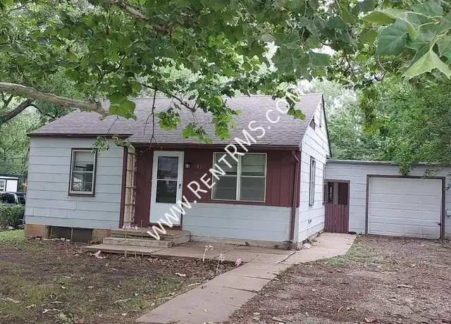 Property at 1906 SE Michigan Ave, Topeka, KS, 66607, 2 beds, 1 bath, [object Object]