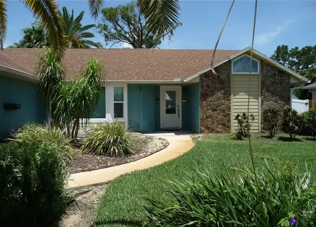 Property at 422 Avocado Ave, Sebastian, FL, 32958, 3 beds, 2 baths, [object Object]
