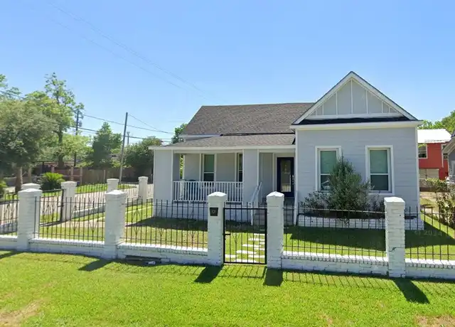 Property at 401 Walton St, Houston, TX, 77009, 3 beds, 2 baths, [object Object]
