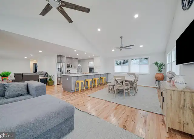 Property at 6812 Beechview Dr, Falls Church, VA, 22042, 3 beds, 2 baths, [object Object]