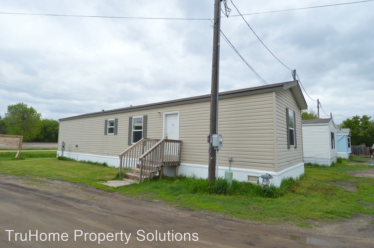 400 E Emery St, Emerado, ND 58228 Redfin