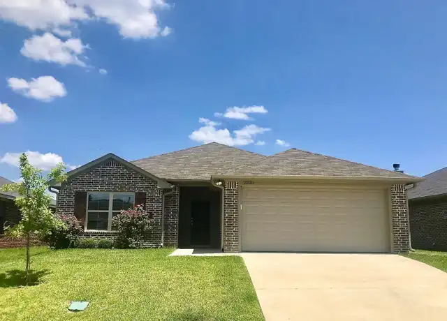 Property at 2520 Meadowglen Ct, Tyler, TX, 75707, 3 beds, 2 baths, [object Object]