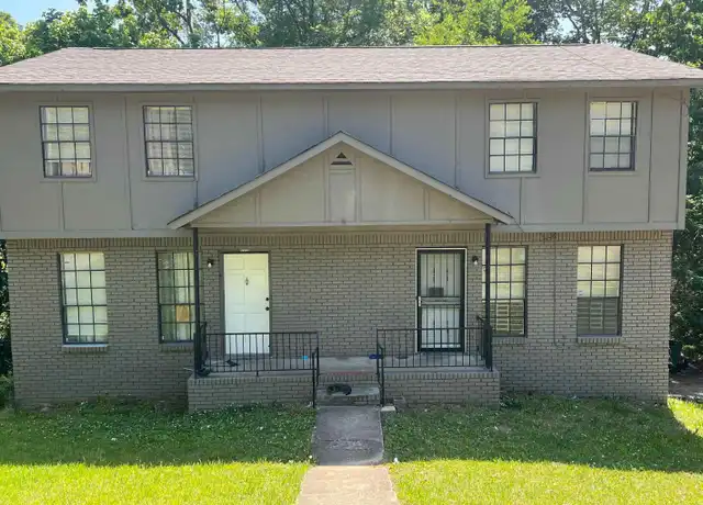 Property at 1717 6th Place Cir NW, Center Point, AL, 35215, 3 beds, 1.5 baths, [object Object]