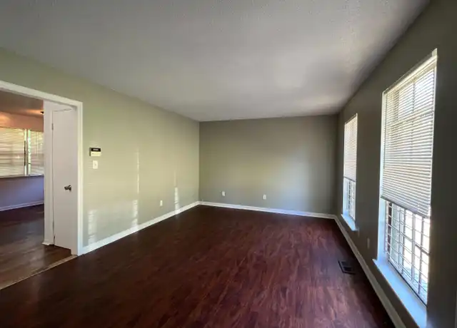 Property at 1717 6th Place Cir NW, Center Point, AL, 35215, 3 beds, 1.5 baths, [object Object]
