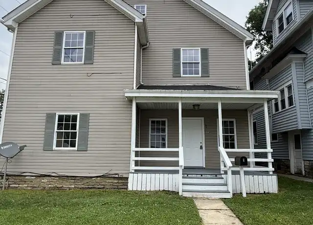 Property at 220 N Cherry St Unit 1, Lebanon, OH, 45036, 2 beds, 1 bath, [object Object]