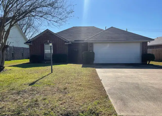 Property at 2922 Le Oaks Dr, Bossier City, LA, 71111, 3 beds, 2 baths, [object Object]