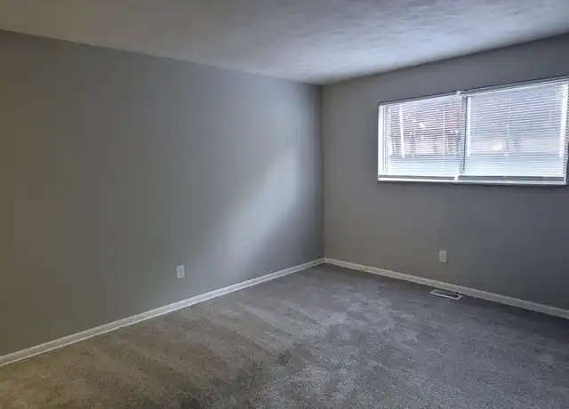 Property at 3805 Briar Pl, Dayton, OH, 45405, 2 beds, 2 baths, [object Object]