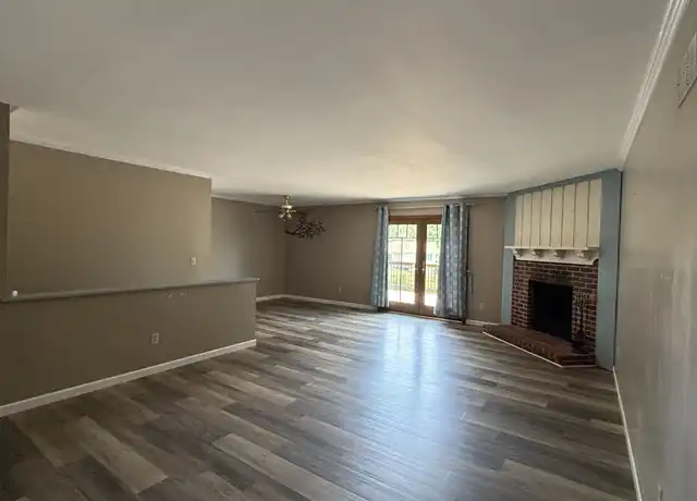 Property at 647 Wynn Pl, Ballwin, MO, 63021, 3 beds, 2 baths, [object Object]