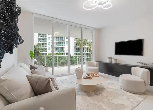 Property at 220 SE Mizner Blvd Unit 412, Boca Raton, FL, 33432, 1 bed, 2 baths, [object Object]