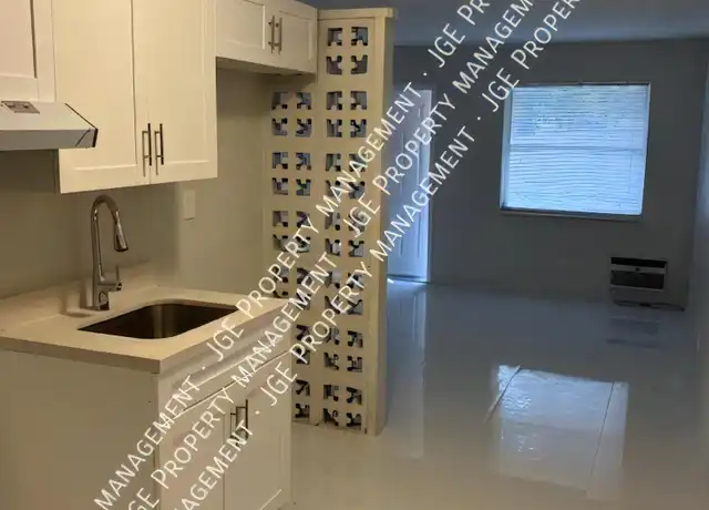 Property at 721 NW 4th Ave, Fort Lauderdale, FL, 33311, 2 beds, 1 bath, [object Object]
