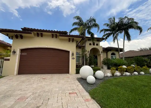 Property at 2665 NW 100th Ave, Doral, FL, 33172, 4 beds, 3 baths, [object Object]