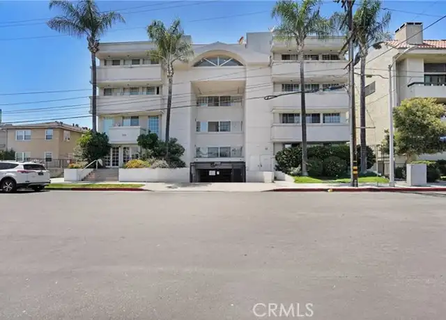 Property at 5219 Newcastle Ave #302, Encino, CA, 91316, 3 beds, 2.5 baths, [object Object]