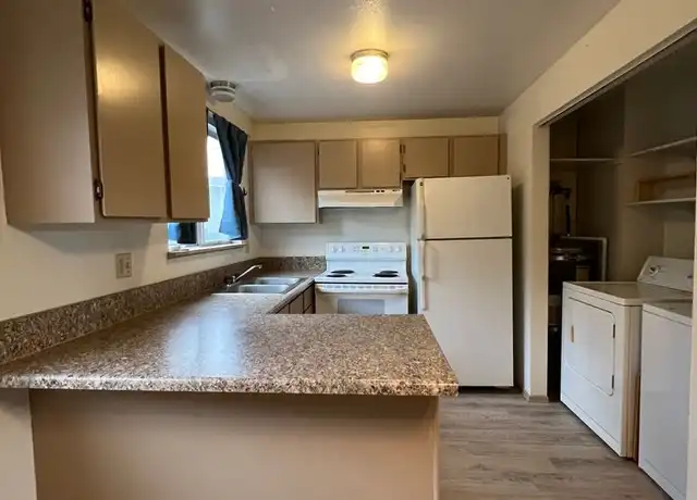 Property at 610 Uerlings Ave, Klamath Falls, OR, 97601, 2 beds, 1.5 baths, [object Object]