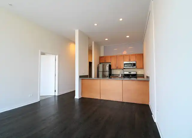 Property at HIGHPOINT Lincoln Park on Fullerton - 1540 W Fullerton Ave, Chicago, IL, 60614, 2-3 beds, 2 baths, [object Object]