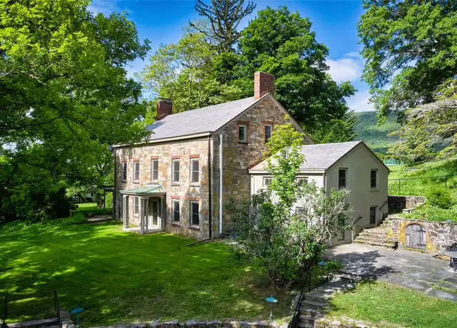 Property at 99 Taylor Rd, New Windsor, NY, 12553, 6 beds, 4.5 baths, [object Object]