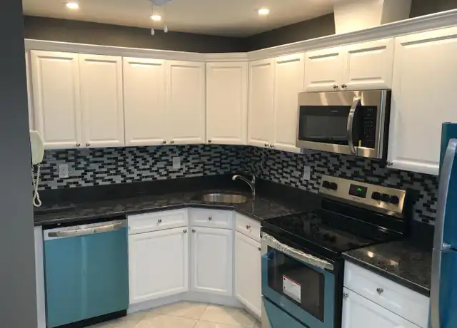 Property at 15B Andrew Jackson Ct Unit B, Monroe Township, NJ, 08831, 2 beds, 1.5 baths, [object Object]