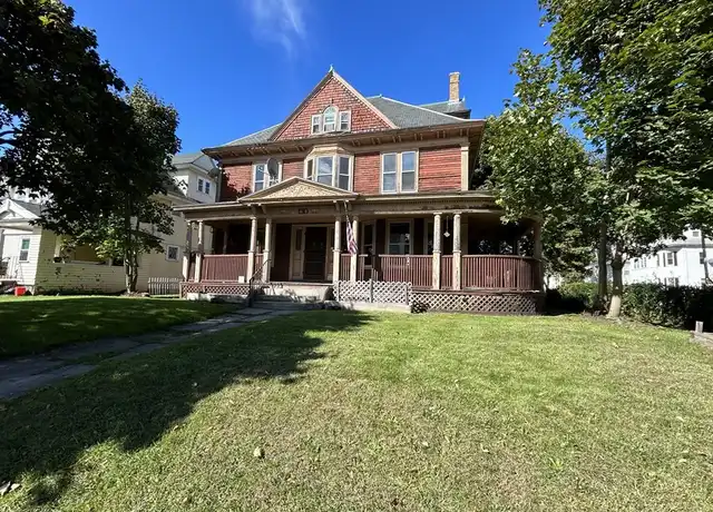 Property at 130 Vernon St Unit 1, Worcester, MA, 01610, 4 beds, 1.5 baths, [object Object]