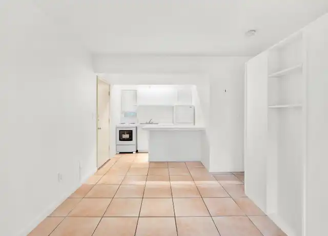 Property at 223 Antilla Ave, Coral Gables, FL, 33134, 1 bed, 1 bath, [object Object]