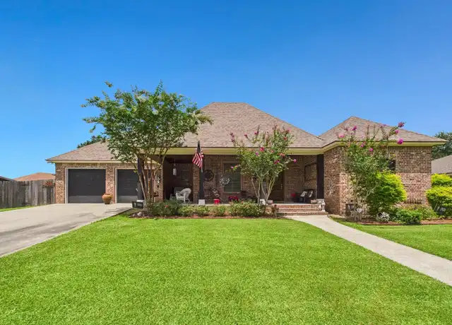 Property at 130 Dove Cir, Lafayette, LA, 70508, 3 beds, 2.5 baths, [object Object]